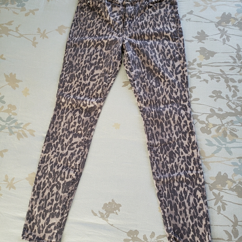 Size 31 Else Animal Print Skinny Jeans